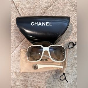 Chanel Sunglasses-White